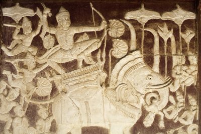 Wat Ounalom: skulptur som viser en kampscene fra Ramayana Phnom Penh Cambodge av Unbekannt
