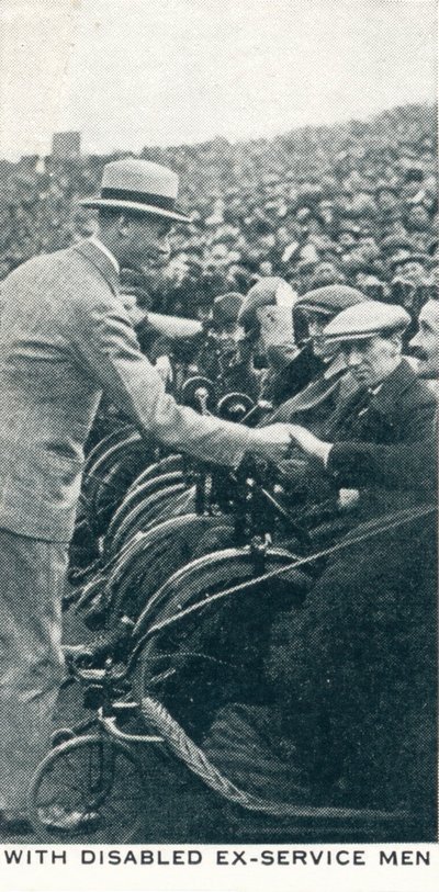 Med funksjonshemmede tidligere tjenestemenn, 1922 1937 av Unbekannt