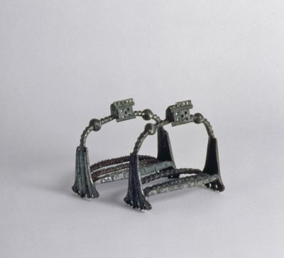 Henry VIIIs stigbøyler, fra Tradescant Collection, 1500-tallet (jern og tinn) av Unbekannt Unbekannt