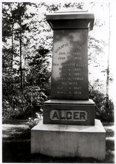 Horatio Algers grav i Natick, Massachusetts (undw bilde) av Unbekannt Unbekannt