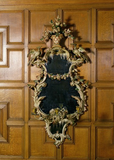 Sent George II girandole med sconces av støpt blad av metall av Unbekannt Unbekannt