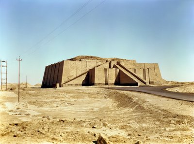 Nord-østlig fasade av ziggurat, ca. 2100 f.Kr. (bilde) av Unbekannt Unbekannt