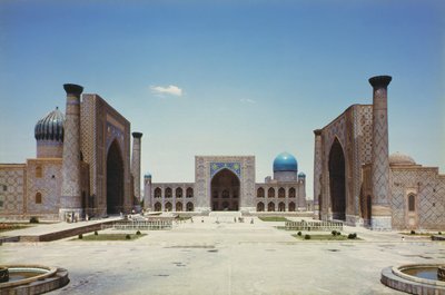 Registan, med de tre muhammedanske religiøse høyskolene (madrasahs) av Unbekannt Unbekannt