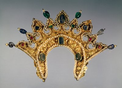Russisk diadem, gullsatt med perler og halvedelstener, tidlig på 1600-tallet av Unbekannt Unbekannt