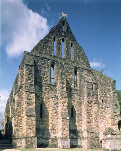 Utsikt over ruinene av munkenes sovesal (dorter) i Battle Abbey, East Sussex av Unbekannt Unbekannt