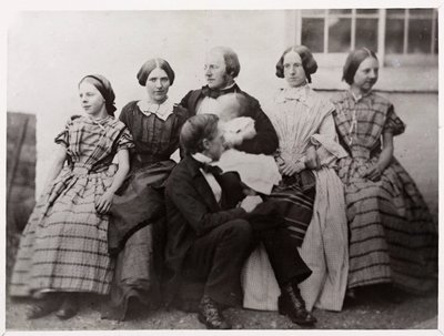 Alexander Parkes, engelsk oppfinner og kjemiker, med sin familie, ca 1870 av Unbekannt