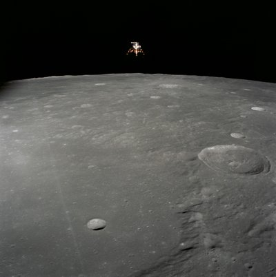 Apollo 12 månemodul Forferdelig landing på månens overflate i stormenes hav av Unbekannt