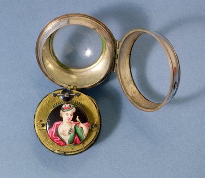 Fransk lommeur med brakett som bærer et emaljeportrett av en jente og en kanarifugl, innelukket i en sølvkasse, av J.Jacque Andre Bosset, ca. 1700 av Unbekannt
