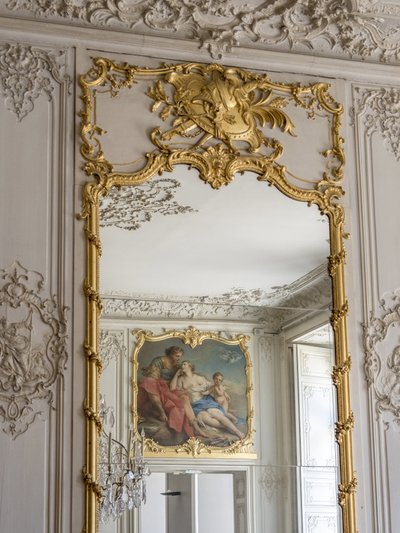 Spill med is og speil, refleksjon av Aurore og Cephale, Maleri av Francois Boucher (1703-1770). Prinsens rom. Hotel de Soubise, Paris av Unbekannt