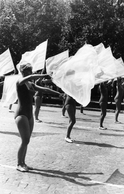 Gymnastparader i Bucuresti. av Unbekannt