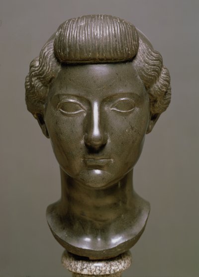 Leder for Livia Drusilla (56 f.Kr.-29 e.Kr.) Roman, ca. 30 f.Kr. (basalt) av Unbekannt