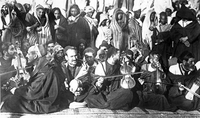 Jødiske musikere i Marokko, ca. 1900 (photolitho) av Unbekannt