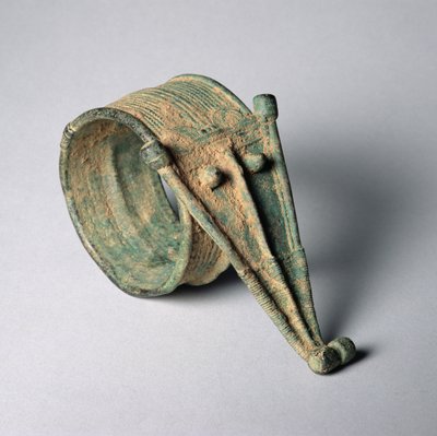 Lorhon-armbånd med krokodillehode, fra Burkina Faso eller Elfenbenskysten, sannsynligvis 1700-tallet (kobberlegeringer) av Unbekannt