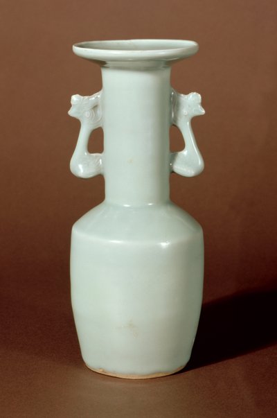 Mallet-formet vase av Lung-Ch