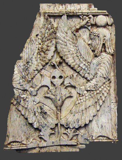 Plakett som viser bevingede skapninger, Nimrud, Mesopotamia, 8.-7. århundre f.Kr. av Unbekannt