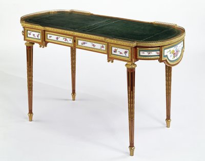 Porselensmontert skrivebord datert 1778 laget for den russiske keiserinne Maria Feodorovna av Martin Carlin av Unbekannt