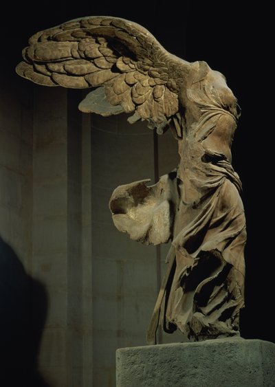 The Victory of Samothrace (parisk marmor) (se også 94601-02 og 154093) av Unbekannt