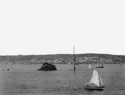 Wreck of the Maine, Havana, Cuba (s/hvitt bilde) av Unbekannt