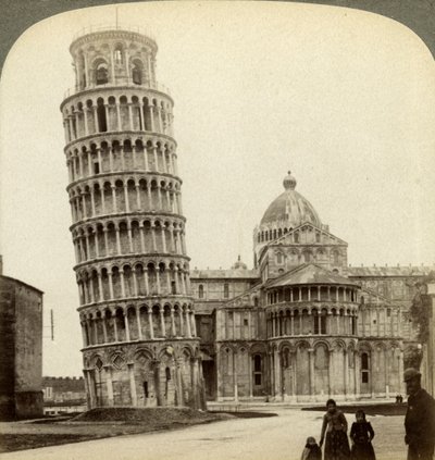 Katedralen og det skjeve tårnet i Pisa, Italia. av Underwood and Underwood