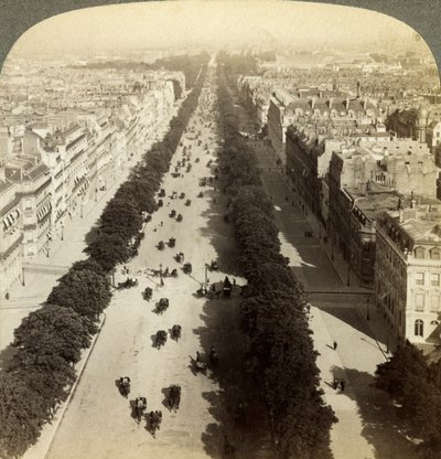 Champs Elysees fra Triumfbuen, Paris, Frankrike, 1800-tallet. av Underwood and Underwood