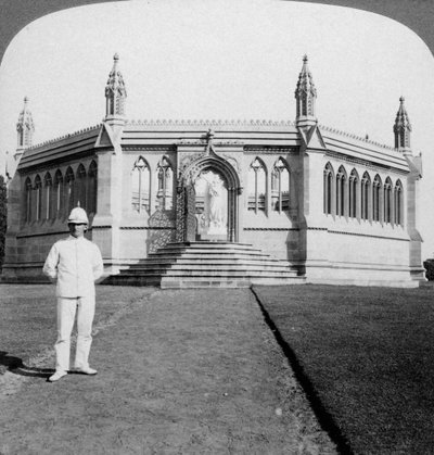Minnesmerke over de britiske kvinnene og barna som ble myrdet under det indiske mytteriet, Cawnpore, India, 1903. av Underwood and Underwood