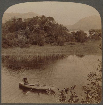 På Upper Lake i vakre Killarney, Irland, 1901. av Underwood and Underwood