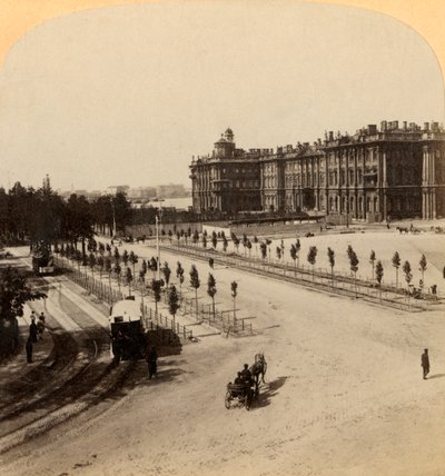 Det keiserlige vinterpalasset fra Nevsky Prospect, St. Petersburg, Russland, 1897. av Underwood and Underwood