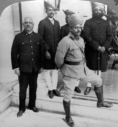 Maharajaen fra Gwalior hjemme, Madhya Pradesh, India, ca 1900-tallet. av Underwood and Underwood