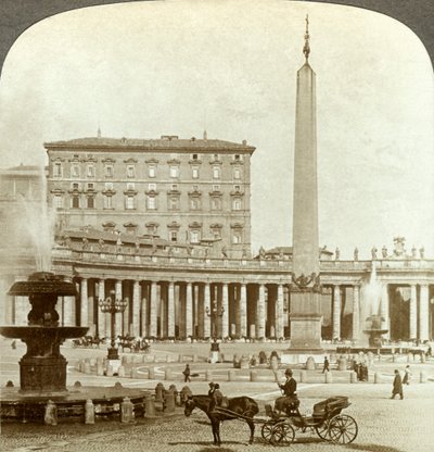 Vatikanpalasset fra Petersplassen, Roma, Italia. av Underwood and Underwood