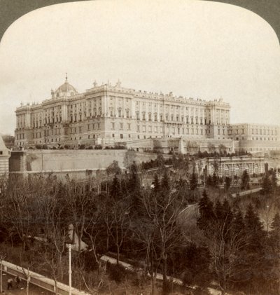 Det imponerende kongelige palasset og kongeparken Campo del Moro...Madrid, Spania, 1902. av Underwood and Underwood