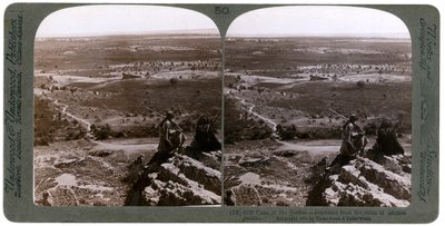 Sletten ved elven Jordan, sett fra ruinene av det gamle Jeriko, Palestina, 1903. av Underwood and Underwood