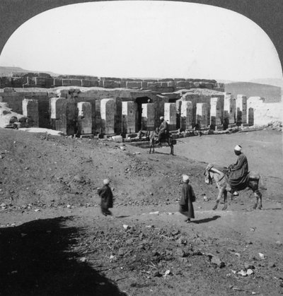 Templet til Sethos I, Abydos, Egypt 1905. av Underwood and Underwood