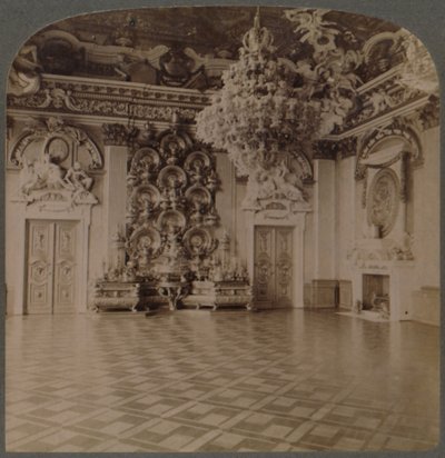 Throne Room, Royal Palace, Berlin, med tallerkenbelagt skjenk og kongelige dekorasjoner, Tyskland, 1903 av Underwood and Underwood