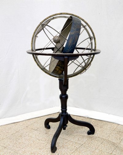 Armillarsfære fra 1600-tallet: Milano, Nasjonalmuseet for vitenskaper og teknikker. av Unknown artist