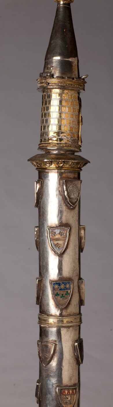 Lysestake (?), sølvsmedarbeid, detalj av Unknown artist