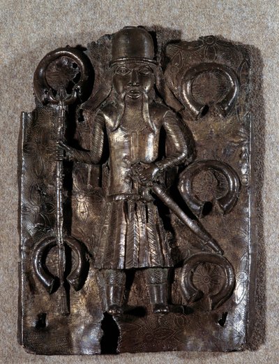 Dekorativ kunst: messingplate skåret av en portugisisk kriger. 1500-tallet hermetisert i Wien av Unknown artist