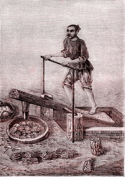 Mahlen und Zerkleinern der Bambusstücke, Papierherstellung in China (3. Jahrhundert v. Chr.) (Gravur) von Unknown Artist