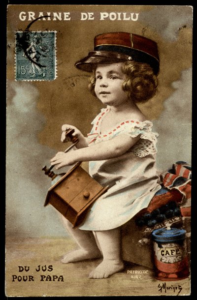 Hårete frø - juice til pappa: et barn som støper kaffe, postkort, sd. tidlig på 1900-tallet. av Unknown Artist