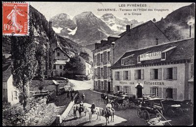 Les Pyrenees, Gavarnie: terrasse på Hotel des Voyageurs og sirkuset - postkort, sent på 1800-tallet av Unknown artist