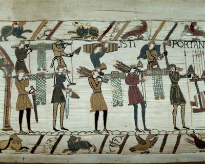 Våpen og vin blir brakt til skipene under tankingen for erobringen av England av flåtene til Vilhelm Erobreren (1027-1087) i 1066. Detalj av billedteppet til Bayeux eller Broderi av Dronning Mathilde av Unknown artist
