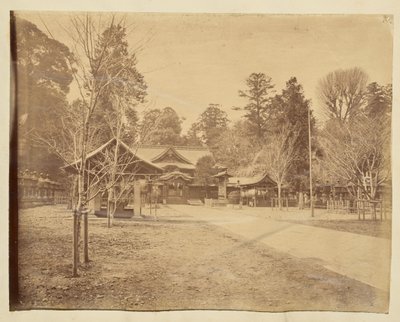 [Gårdsplass i et uidentifisert japansk tempel] av Unknown artist