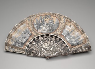 Sammenleggbar vifte med "grisaille"-scener, ca. 1780-tallet (gouache på doble silkeblad, messing, metalltråd, bein eller elfenben, forgylling, perlemor og lime edelstener) av Unknown artist
