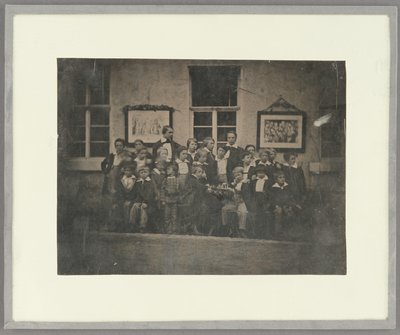 [Gruppeportrett av skolegutter og læreren deres, Nord-Tyskland] av Unknown artist