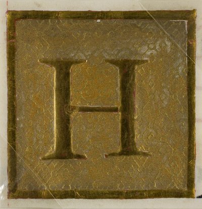 Opplyst initial «H» i bleiemønster fra en korbok av Unknown artist
