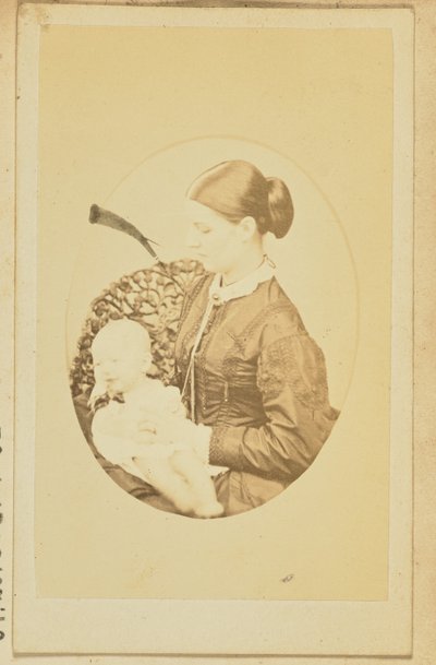 [Portrett av en kvinne og et spedbarn] av Unknown artist