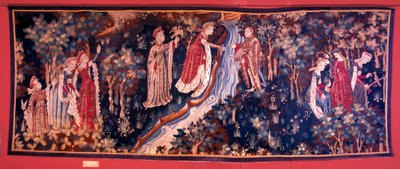 Tapet som skildrer en romanscene: en ung kvinne av adelen som søker å nå sin elsker på den andre siden av elven. Den unge kvinnen er dekket av sine følgere med en blomsterkrans. 1420 ca. Fra Arras. Dekorativ kunst, Paris av Unknown artist