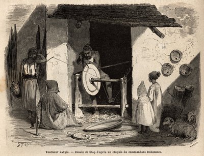 Artisan Turner Kabyle i verkstedet sitt lager en enorm treleilighet som brukes til alle formål, husholdning og landbruk, i Kabylia (Algeria). Gravering for å illustrere ekskursjonen til den store Kabilie, mellom Middelhavet og Djurjura, i 186 av Unknown artist