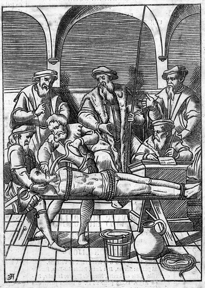 Torture in the Middle Ages: the question of water. Tie by strings, water is poured on a cloth that is pushed to the bottom of his throat. Engraving of the 18th century after an engraving of the Middle Ages. av Unknown artist