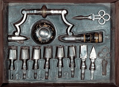 Trepan, kirurgisk verktøy (bor) med tilbehør. 1768 Paris, museum for medisinens historie av Unknown artist