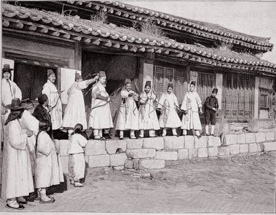Bueskyttere i det gamle palasset i Seoul, Korea, slutten av 1800-tallet av Unknown photographer